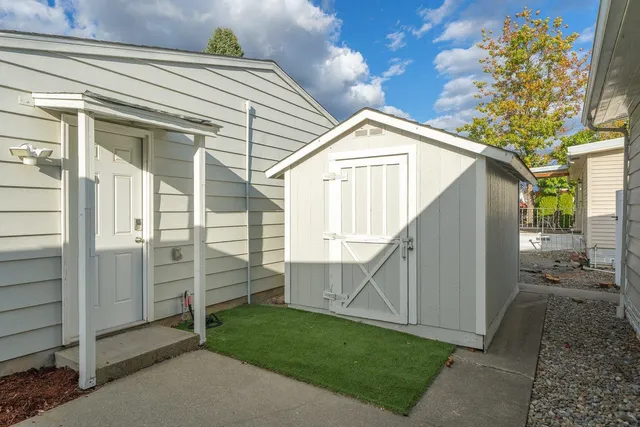 $399,000 | 18924 East Montgomery Drive, Otis Orchards, WA 99027