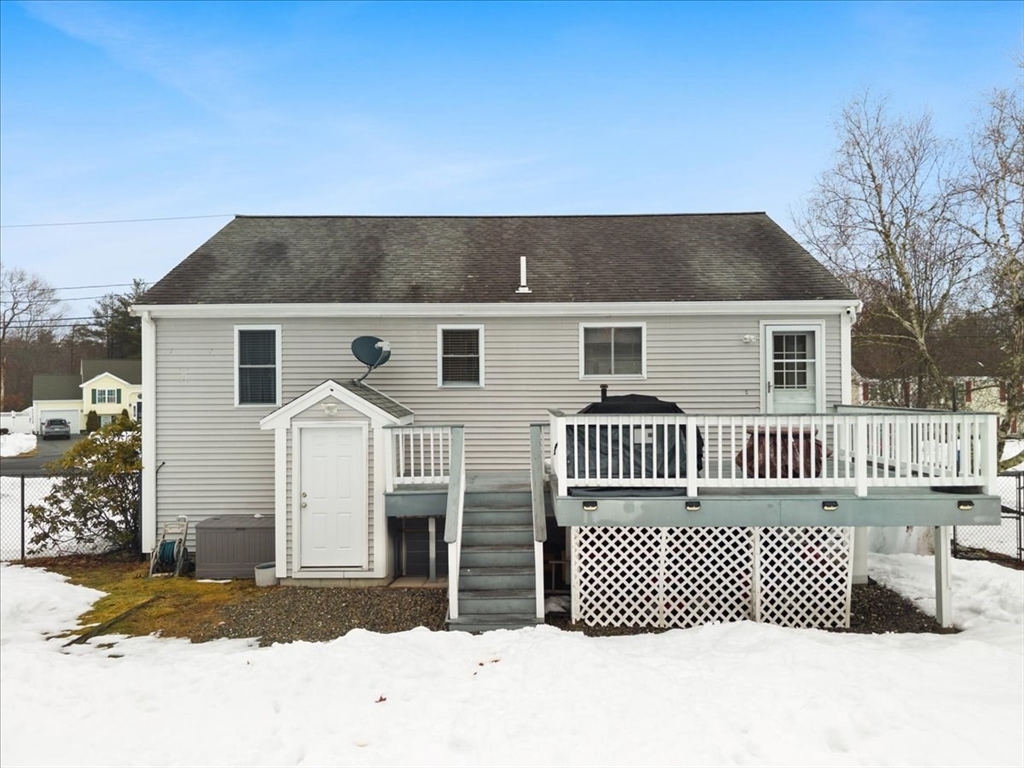 143 Morrison Road East Taunton, MA 02718 - Photo 28 of 31 front view of a house