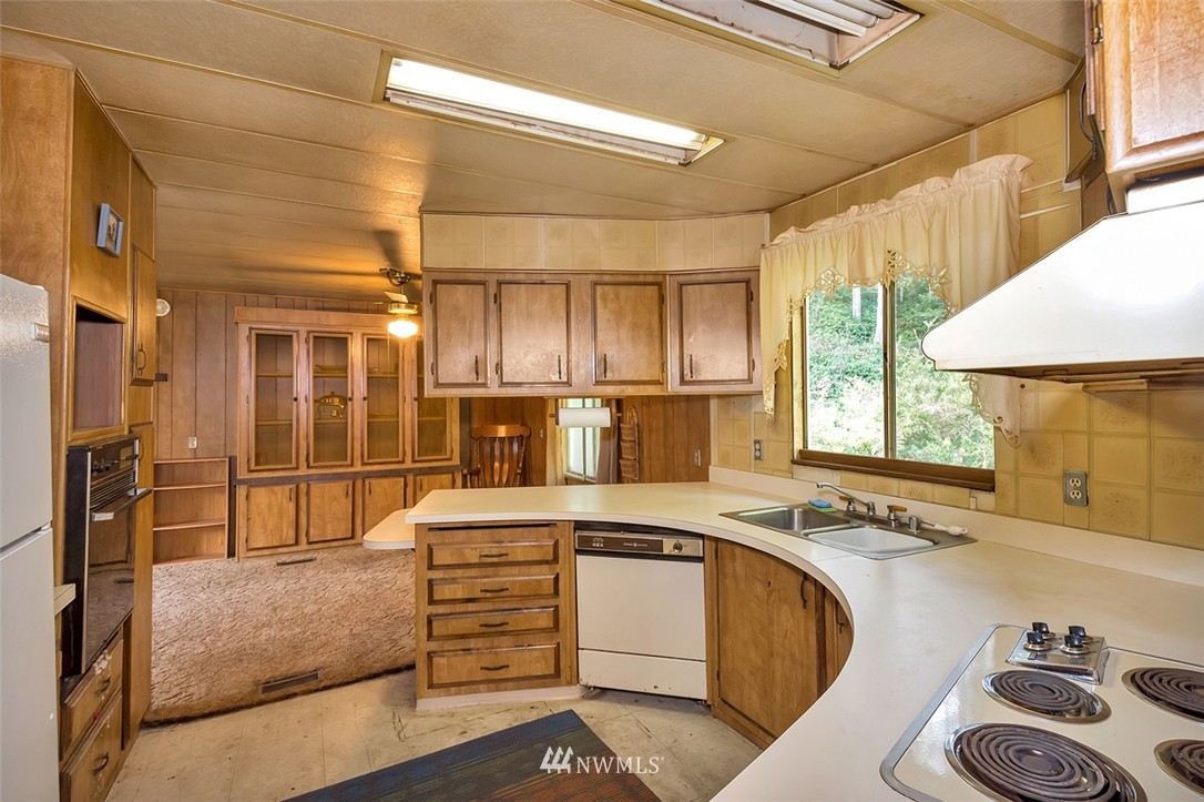 11750 Wicks Lake Road Southwest Port Orchard, WA 98367 - Photo 8 of 18 Gallery Image 8