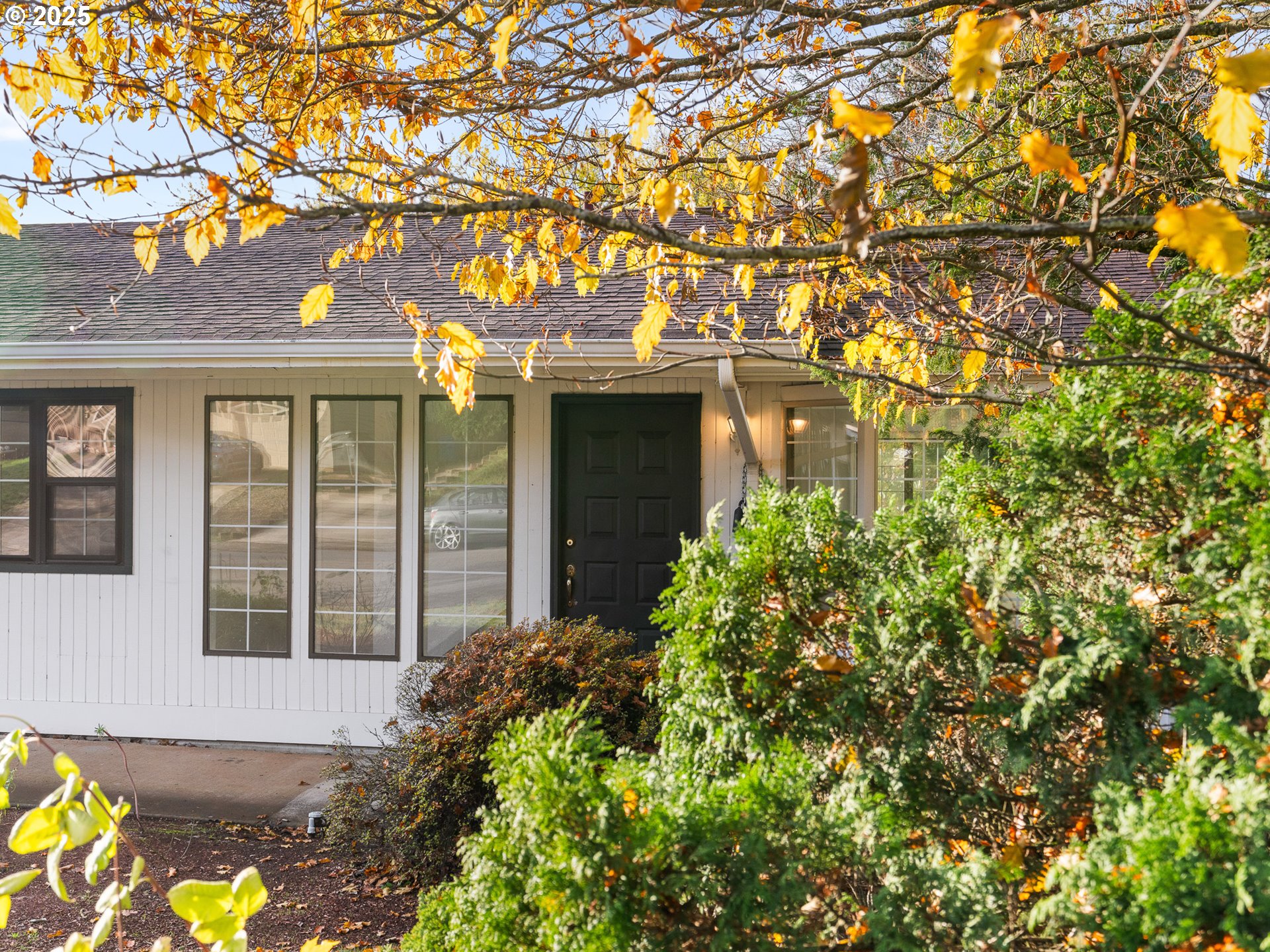 4981 Jones Road Southeast Salem, OR 97302 - Photo 2 of 23