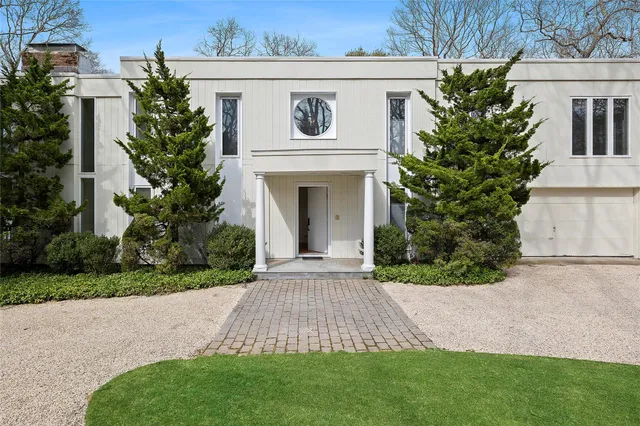 $4,775,000 | 28 Georgica Close Road, East Hampton, NY 11937
