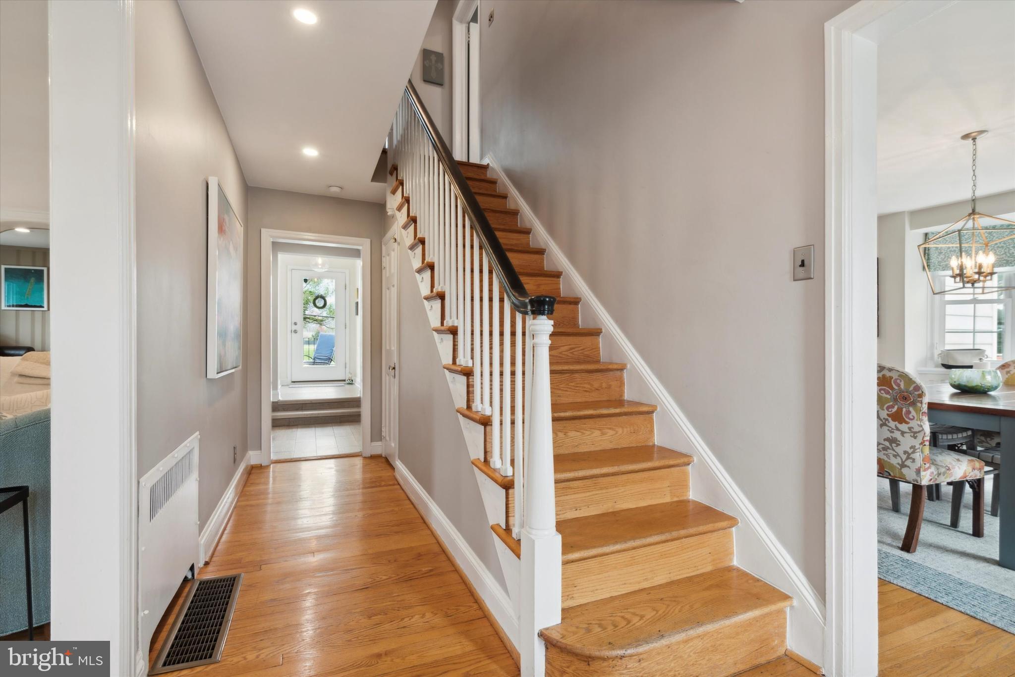 16 Golfview Road Ardmore, PA 19003 - Photo 5 of 55