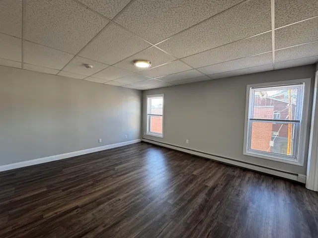 $1,614 | 70 3rd Street, Unit 2, Manchester, NH 03102