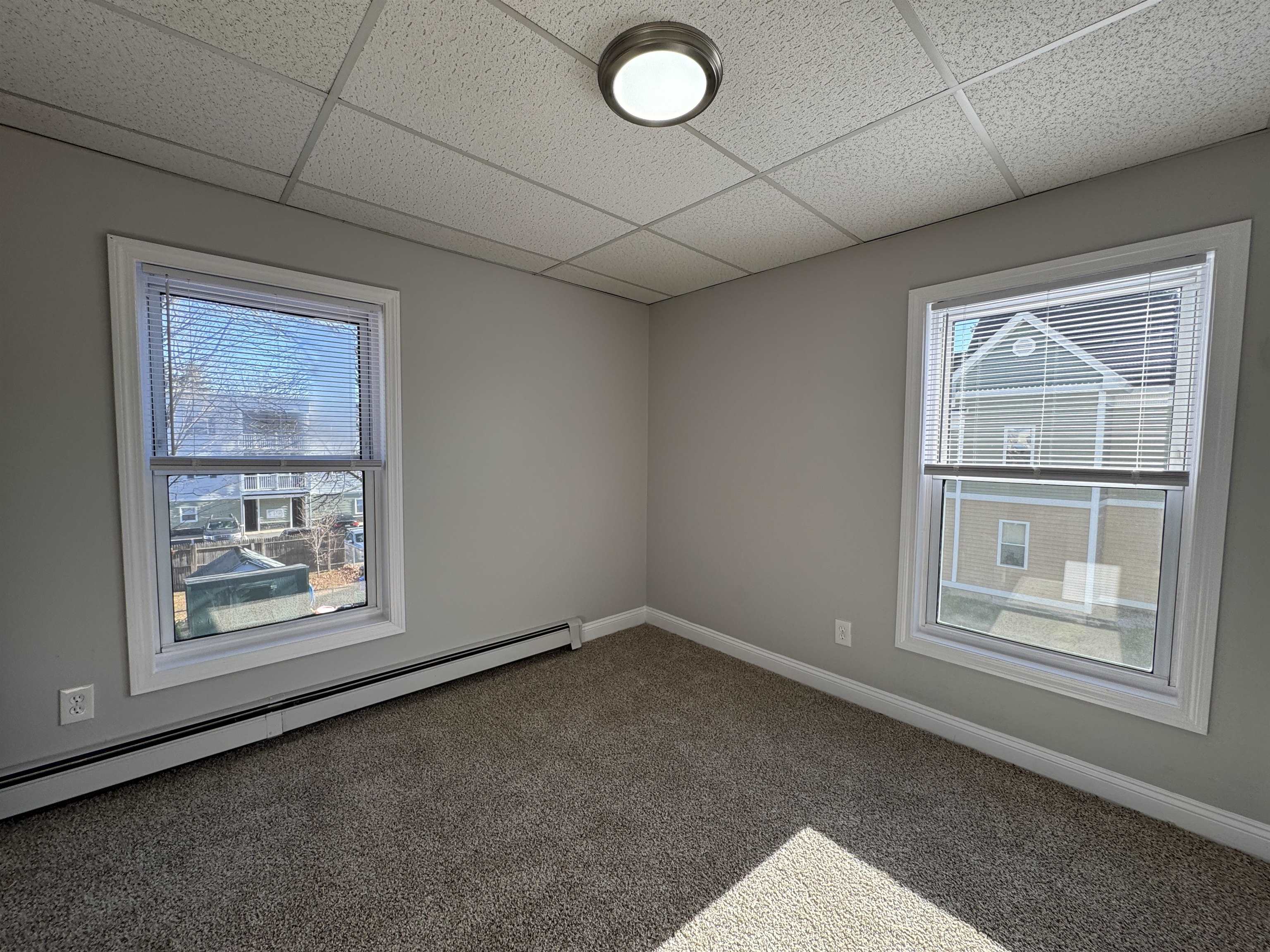 70 3rd Street, Unit 2 Manchester, NH 03102 - Photo 21 of 34