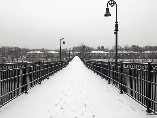 $1,614 | 70 3rd Street, Unit 2, Manchester, NH 03102