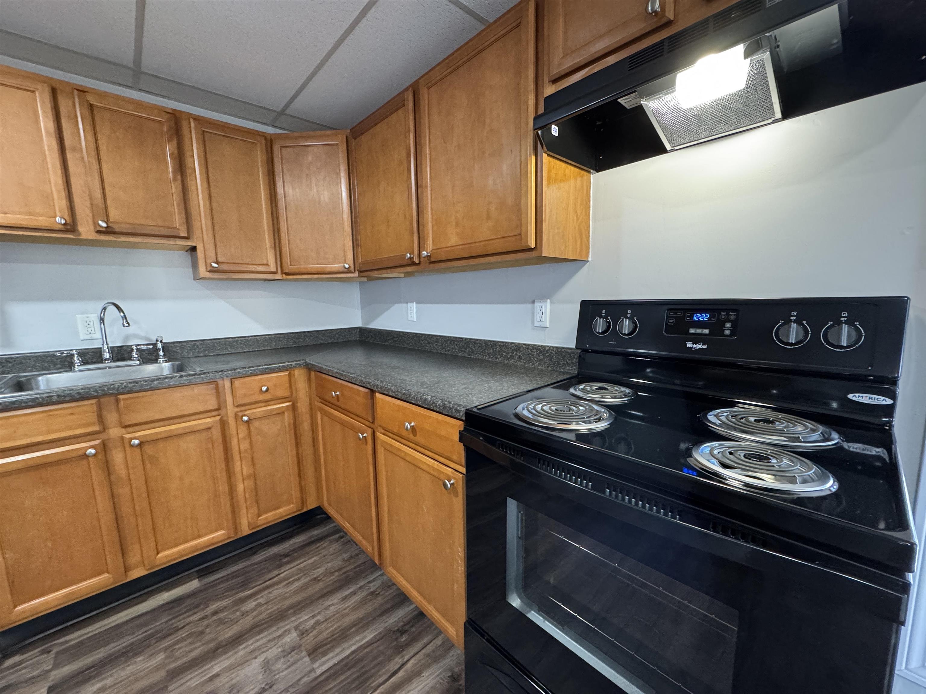 70 3rd Street, Unit 2 Manchester, NH 03102 - Photo 9 of 34