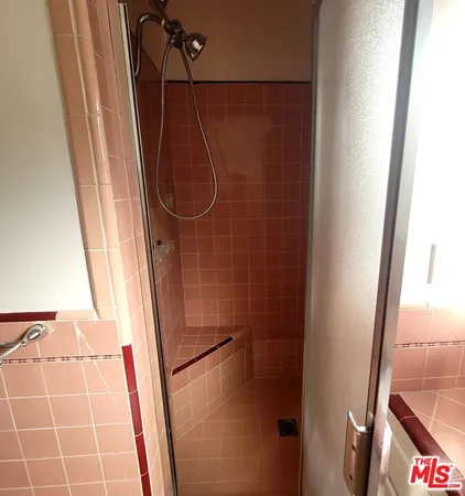 $4,950 | 3760 Wellington Road, Los Angeles, CA 90016