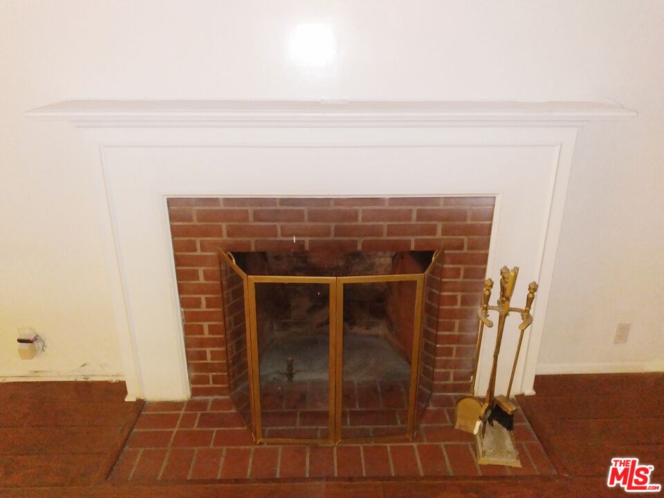 3760 Wellington Road Los Angeles, CA 90016 - Photo 10 of 52 a view of washer and dryer