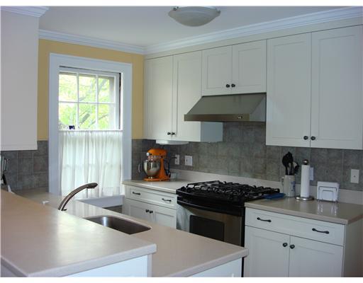 418 Olympia Road Pittsburgh, PA 15211 - Photo 14 of 18 Kitchen.