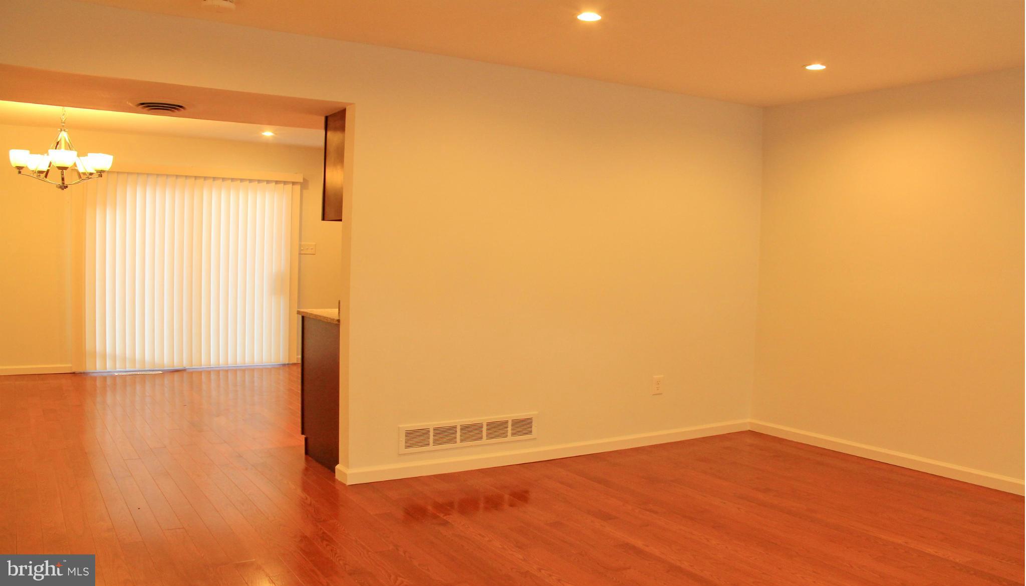 4772 Melbourne Road Baltimore, MD 21229 - Photo 11 of 30 a view of an empty room