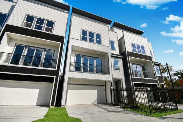 $2,995 | 3231 Tuam Street, Houston, TX 77004