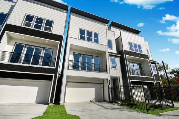 $2,995 | 3231 Tuam Street, Houston, TX 77004