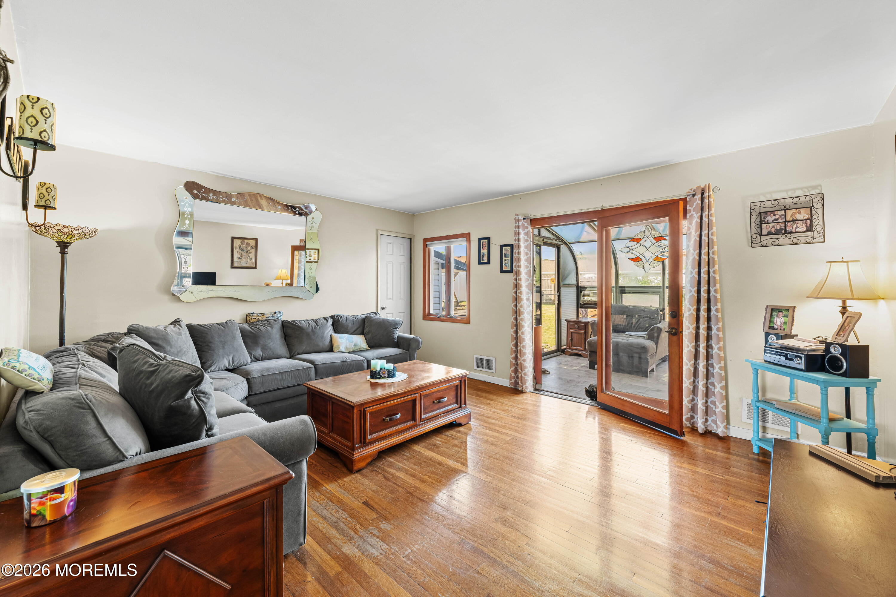 23 Villanova Road Parlin, NJ 08859 - Photo 32 of 52 23 Villanova Rd Parlin_Interiors-26