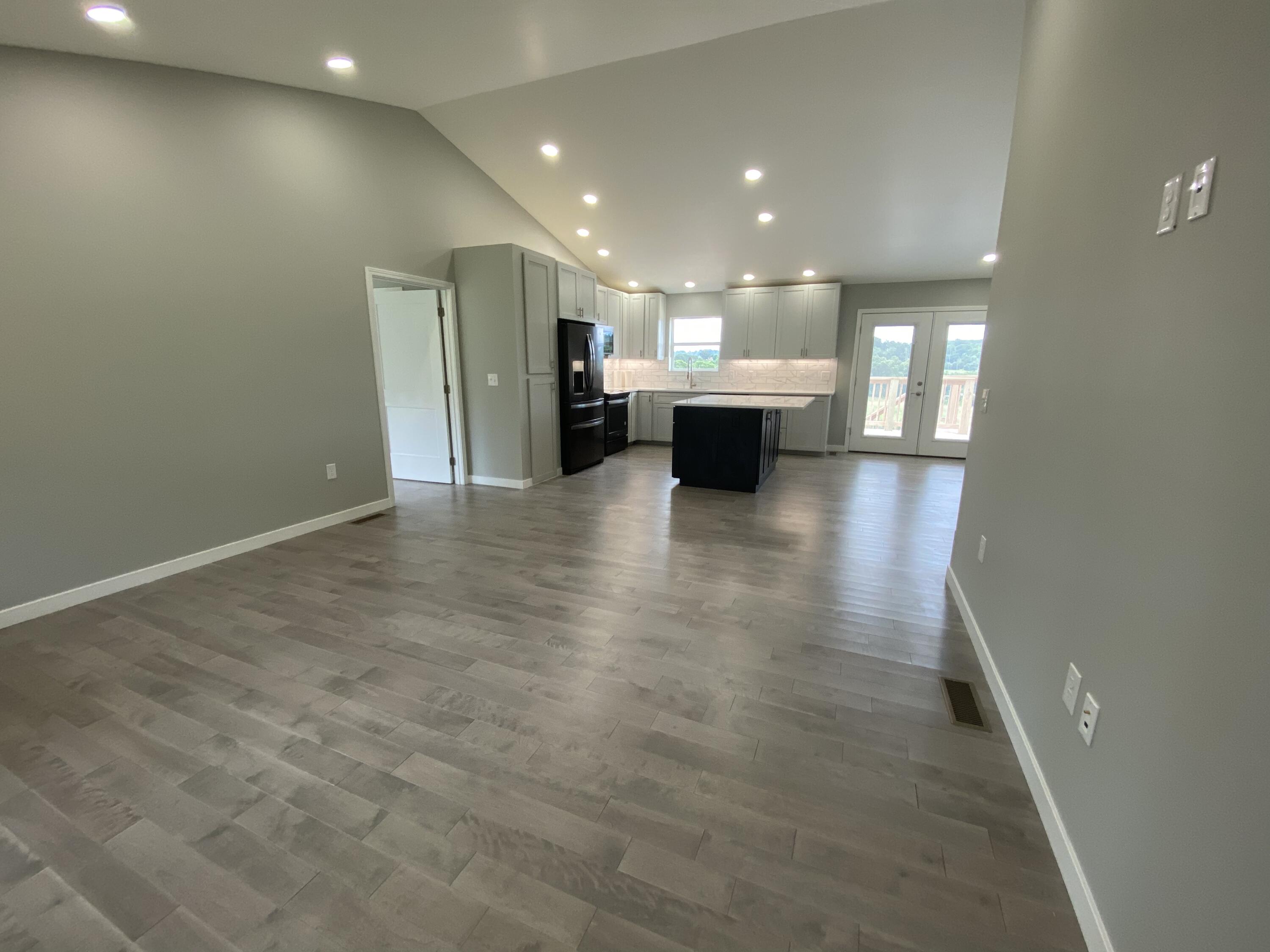 5160 Old Stage Road Chuckey, TN 37641 - Photo 14 of 35 D9321A57-A856-4E8D-9C22-9CF88C70E46B