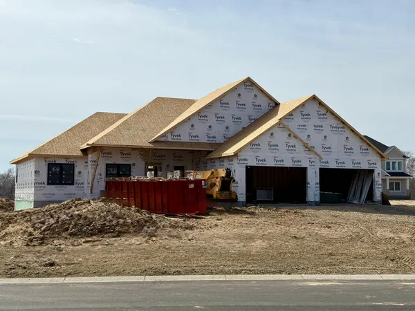 $1,050,900 | 2490 179th Avenue Northeast, Ham Lake, MN 55304