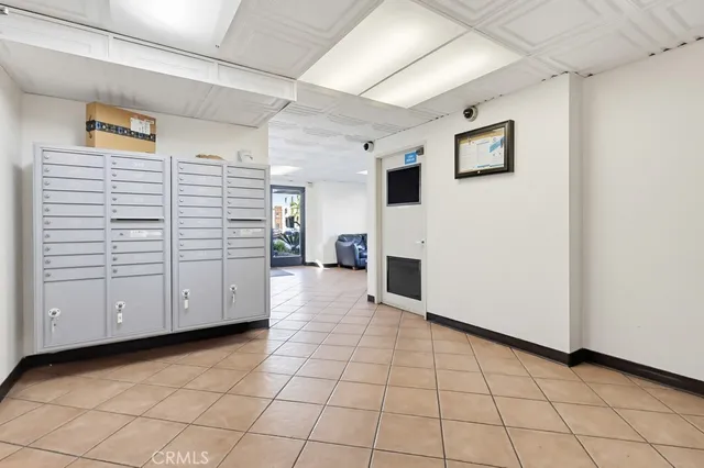 a view of a livingroom with furniture