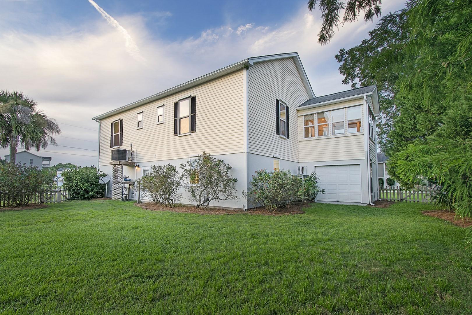 1407 Battle Ground Road Charleston, SC 29412 - Photo 5 of 29 1407BattleGroundRd_8305_5