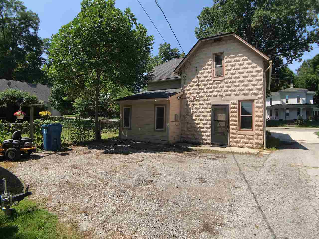 352 Seminary Street Roanoke, IN 46783 - Photo 28 of 31 Gallery Image 28