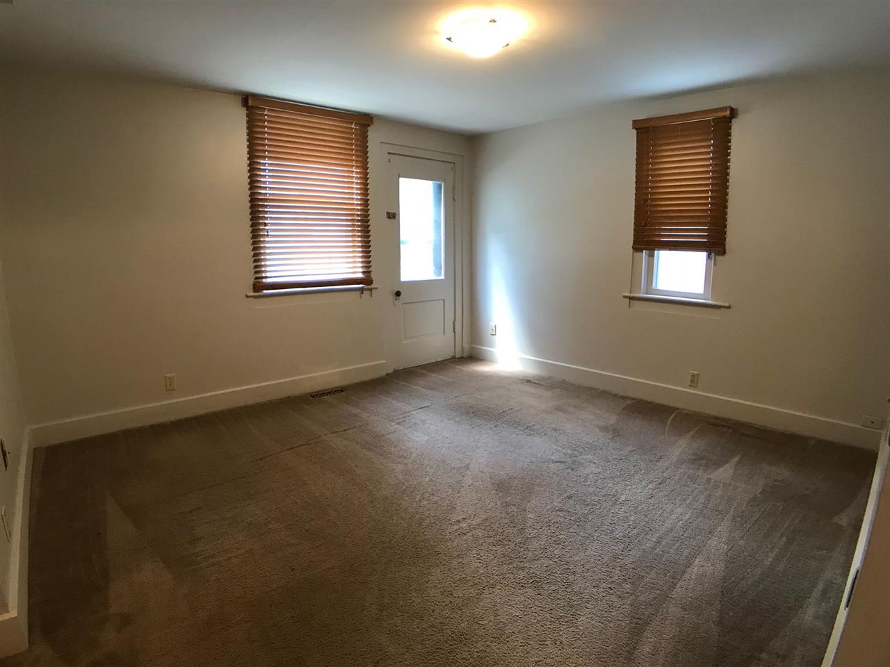 352 Seminary Street Roanoke, IN 46783 - Photo 5 of 31 Gallery Image 5