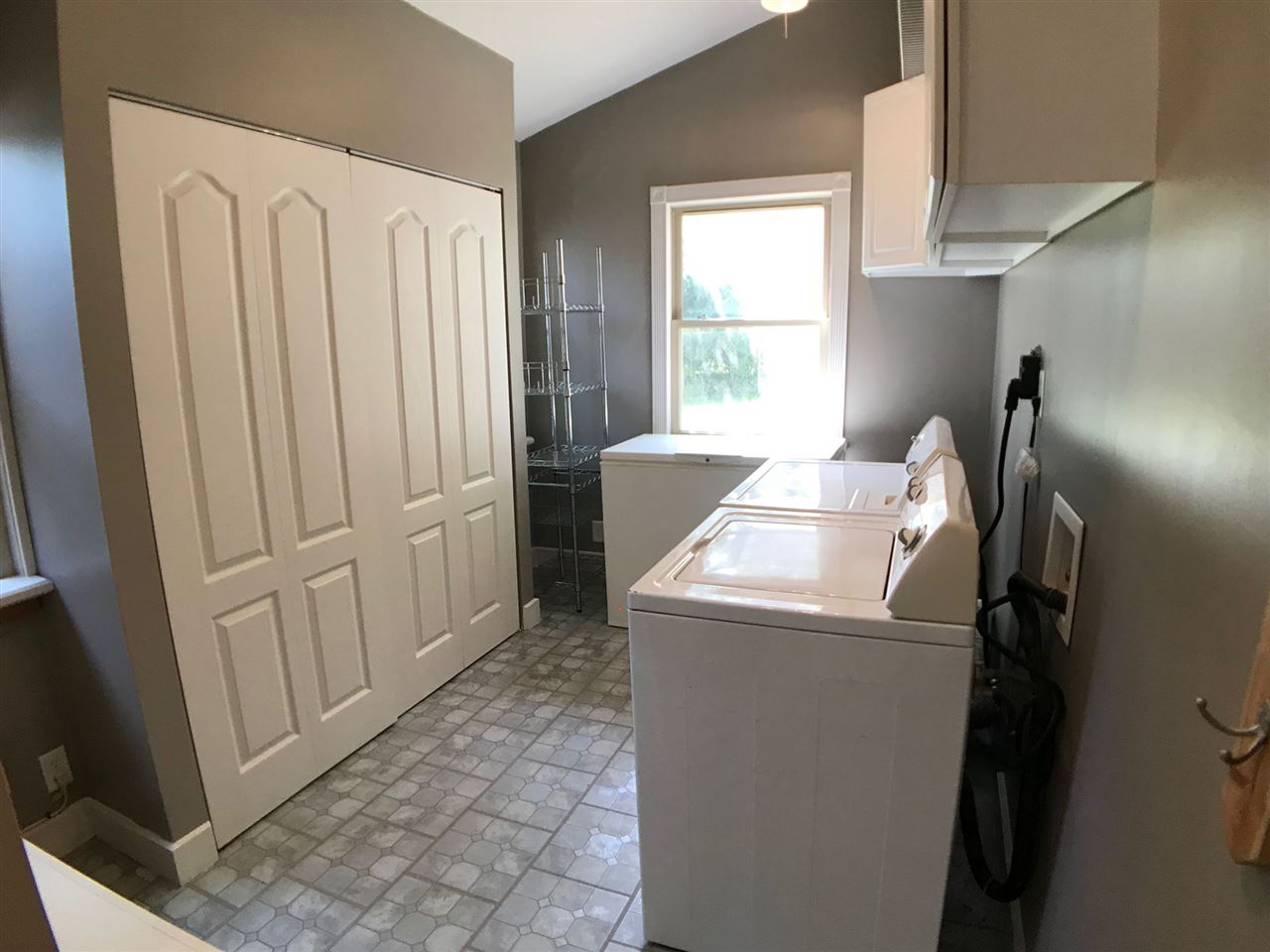 352 Seminary Street Roanoke, IN 46783 - Photo 10 of 31 Gallery Image 10