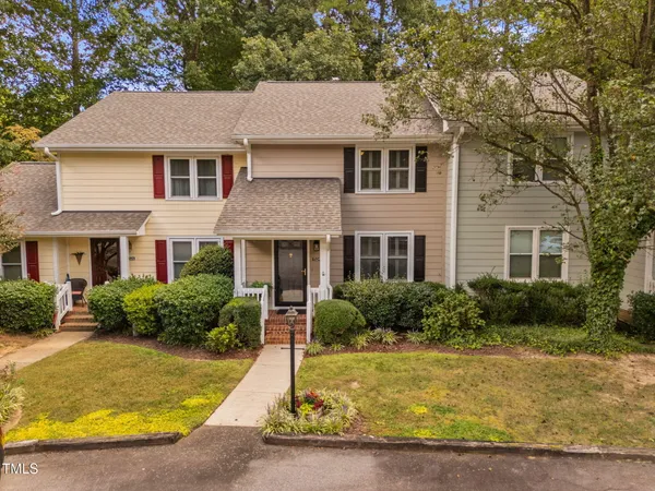 $299,900 | 1524 Edgeside Court, Raleigh, NC 27609