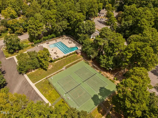 $299,900 | 1524 Edgeside Court, Raleigh, NC 27609