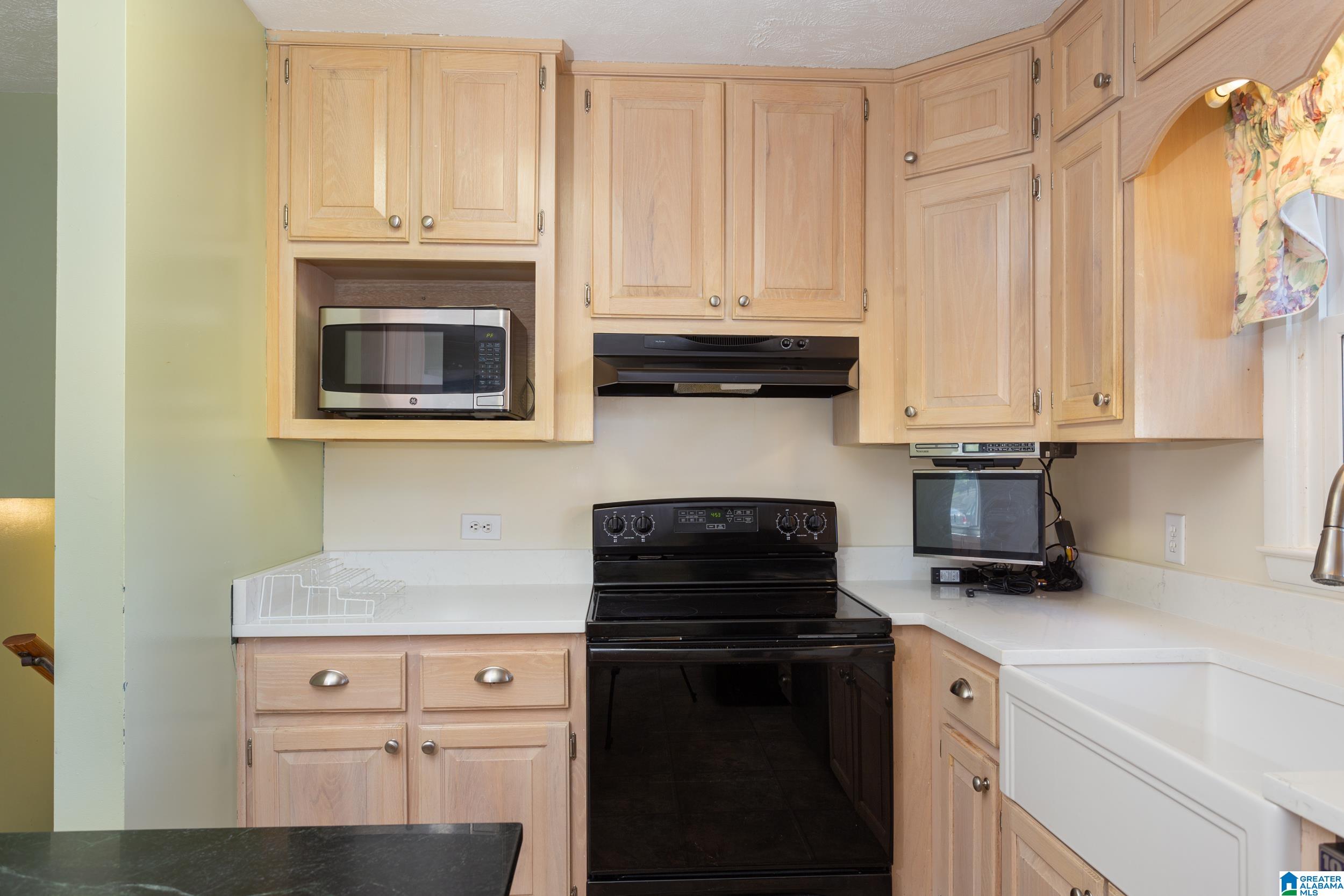 4105 Cloverdale Road Anniston, AL 36207 - Photo 9 of 36