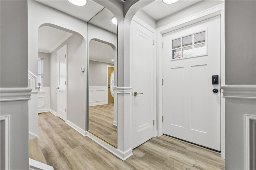 46 East Kennedy Lane McKees Rocks, PA 15136 - Photo 5 of 25 Foyer with Coat Closet
