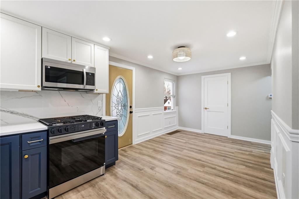 46 East Kennedy Lane McKees Rocks, PA 15136 - Photo 10 of 25 Kitchen/Dining Area