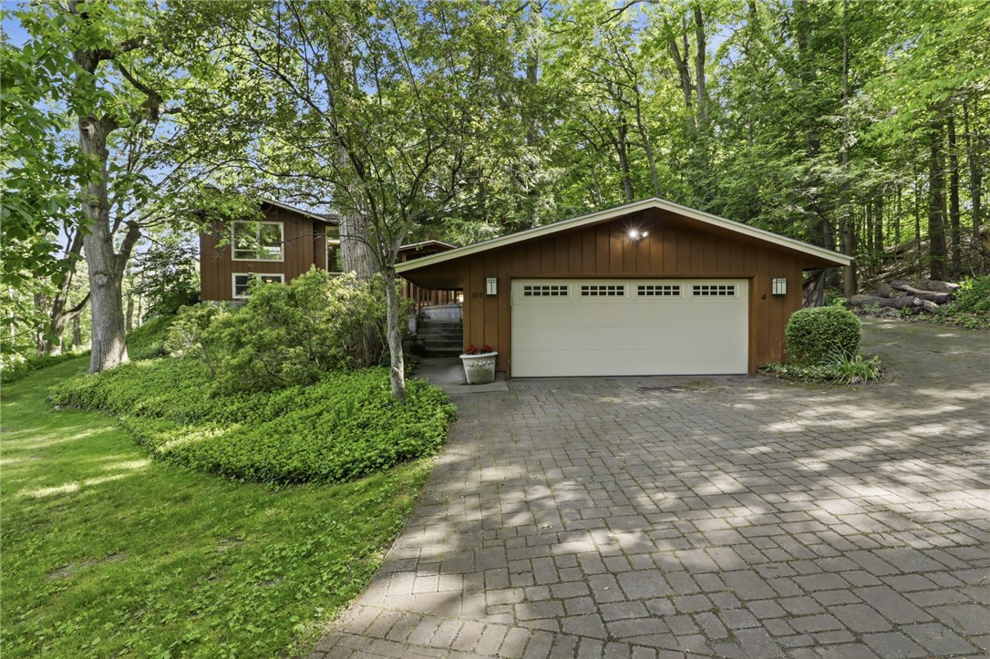 177 Bluhm Road Perinton, NY 14450 - Photo 3 of 50