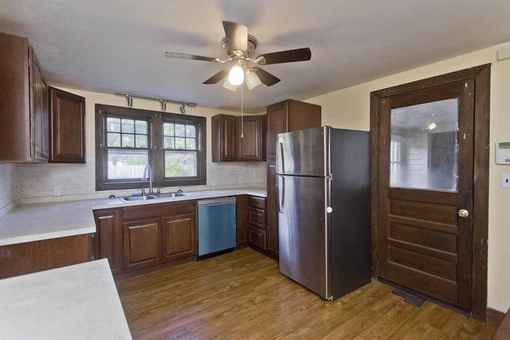 1226 Bay Street Springfield, MA 01109 - Photo 2 of 26 Gallery Image 2