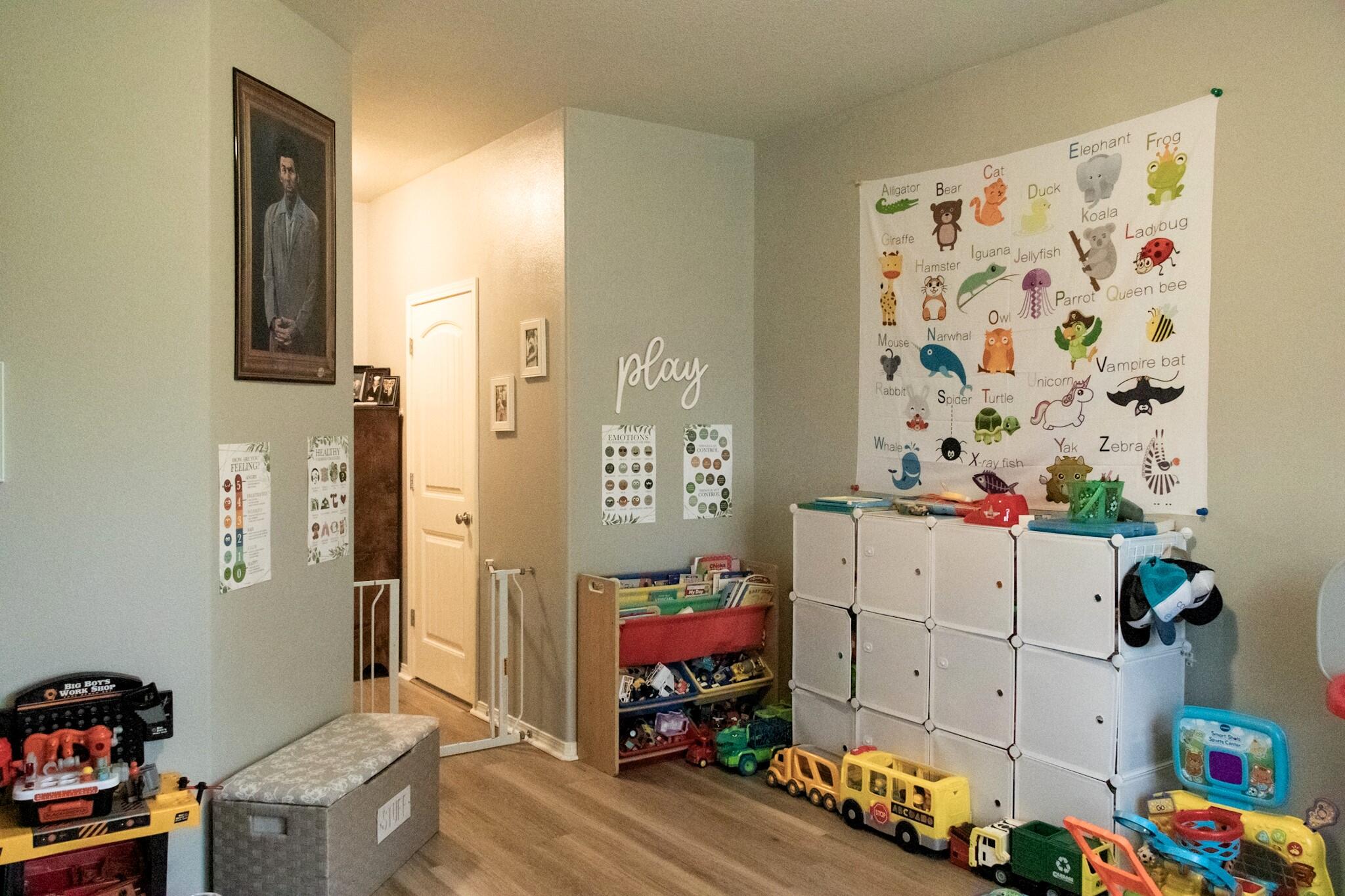20177 Lora Lane Bend, OR 97702 - Photo 23 of 28 Play room or Office on main floor