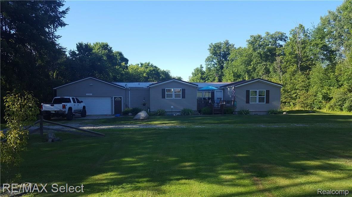 11315 East Stanley Road Davison, MI 48423 - Photo 1 of 9 20180810_180407.jpg