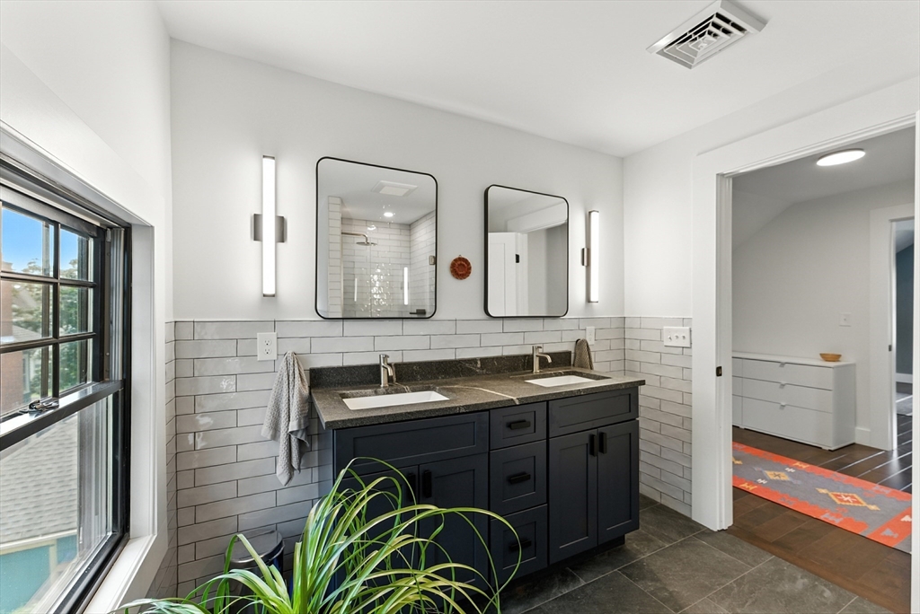 47 Garfield Street Springfield, MA 01108 - Photo 33 of 42 Gallery Image 33