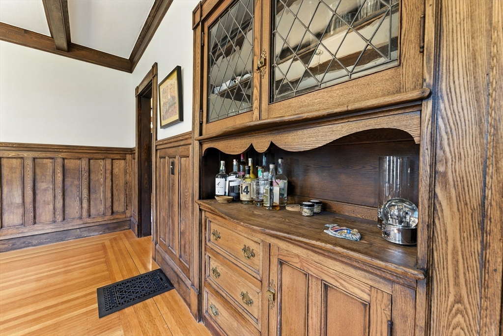 47 Garfield Street Springfield, MA 01108 - Photo 6 of 42 Gallery Image 6