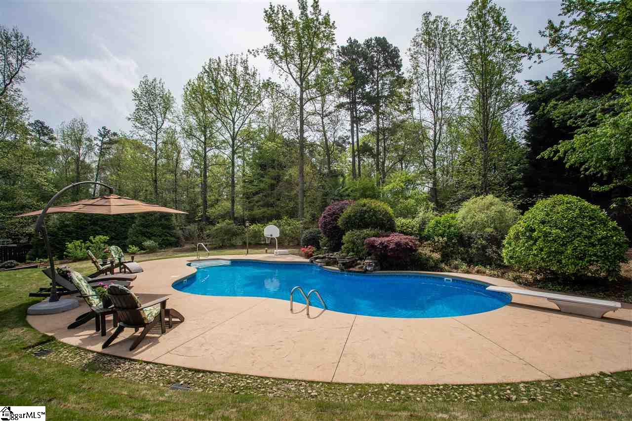 212 Block House Road Greenville, SC 29615 - Photo 4 of 36 Gallery Image 4