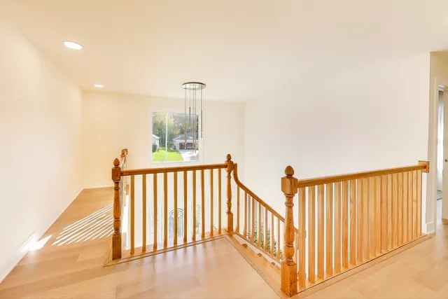 $599,900 | 405 Windham Trail, Carpentersville, IL 60110