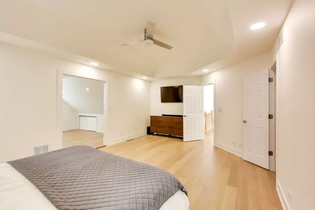 $599,900 | 405 Windham Trail, Carpentersville, IL 60110