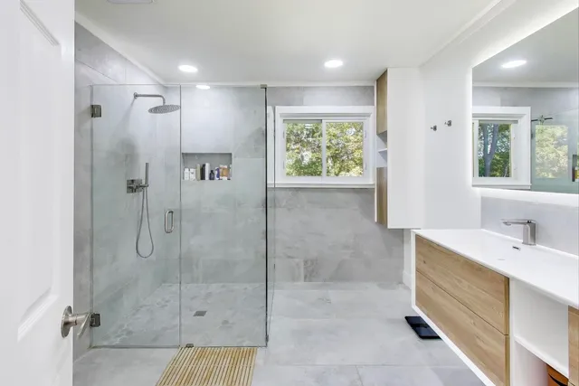 $599,900 | 405 Windham Trail, Carpentersville, IL 60110