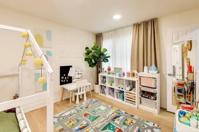 $599,900 | 405 Windham Trail, Carpentersville, IL 60110