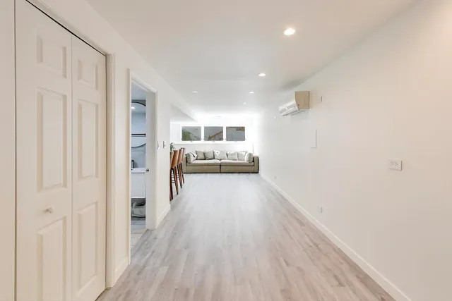 $599,900 | 405 Windham Trail, Carpentersville, IL 60110