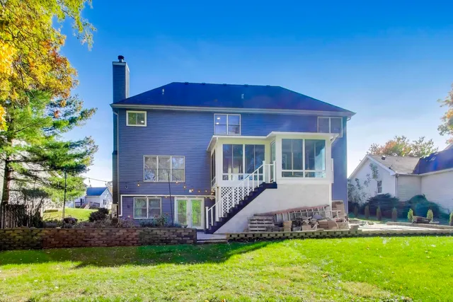 $599,900 | 405 Windham Trail, Carpentersville, IL 60110