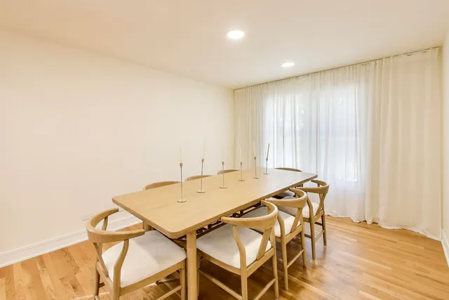 $599,900 | 405 Windham Trail, Carpentersville, IL 60110