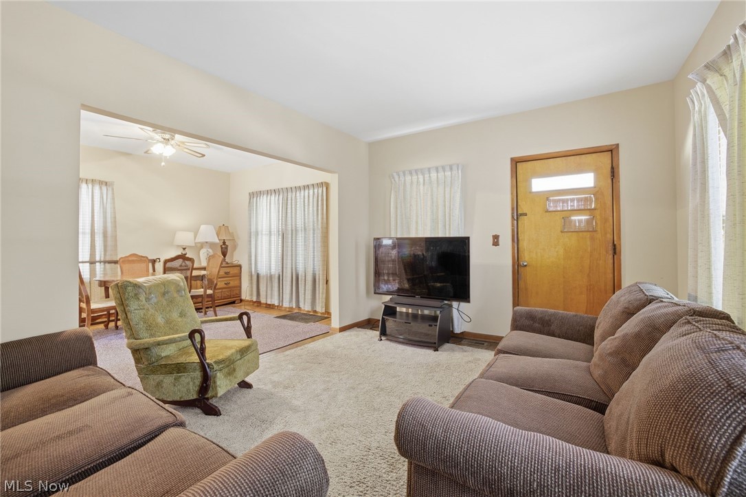 911 Inman Street Akron, OH 44306 - Photo 5 of 32