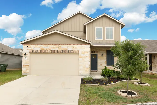$2,200 | 7922 Bearcat Field, San Antonio, TX 78253