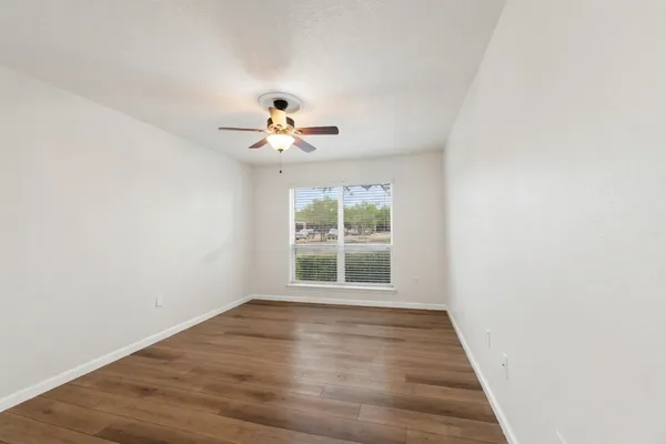 $119,900 | 260 El Dorado Boulevard, Unit 3101, Houston, TX 77598