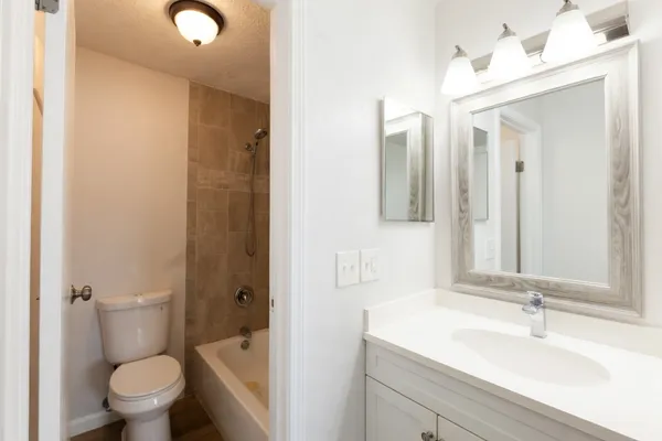 $119,900 | 260 El Dorado Boulevard, Unit 3101, Houston, TX 77598
