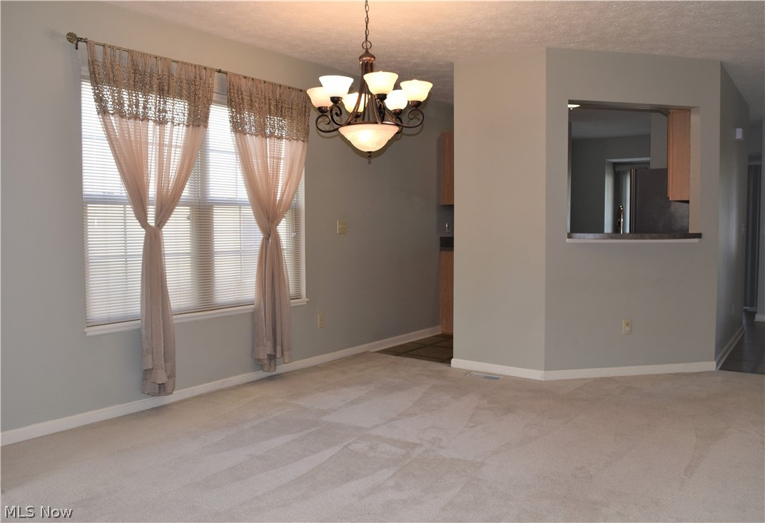 4426 Sexton Road Cleveland, OH 44105 - Photo 5 of 29