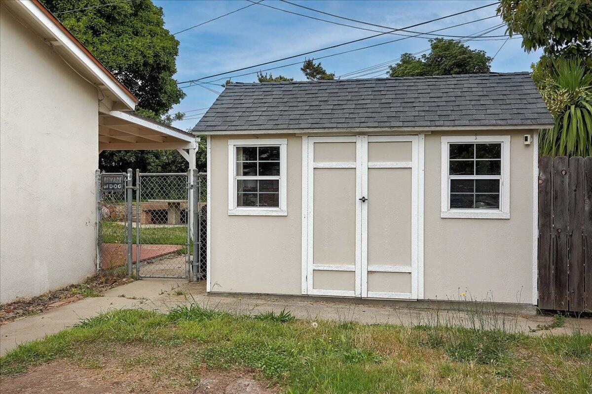 77 Newcastle Circle Goleta, CA 93117 - Photo 33 of 34