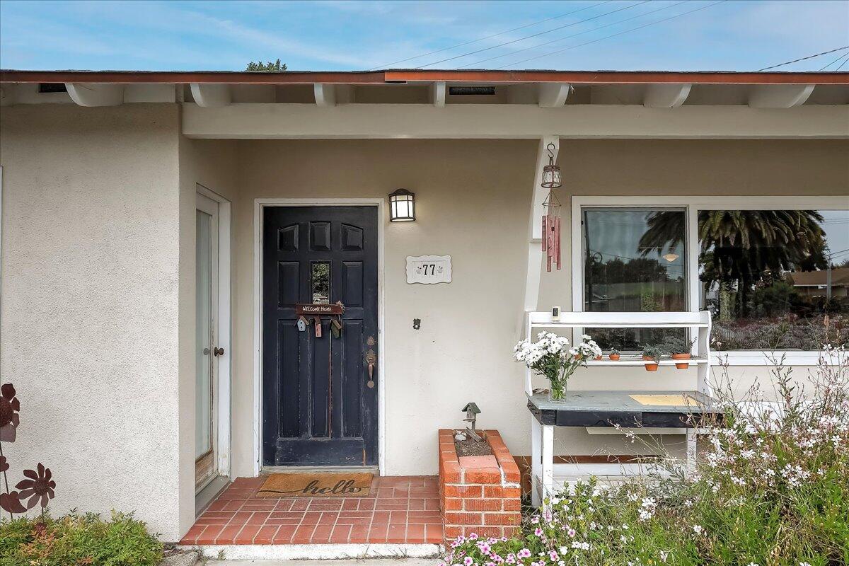 77 Newcastle Circle Goleta, CA 93117 - Photo 4 of 34 a view of outdoor space